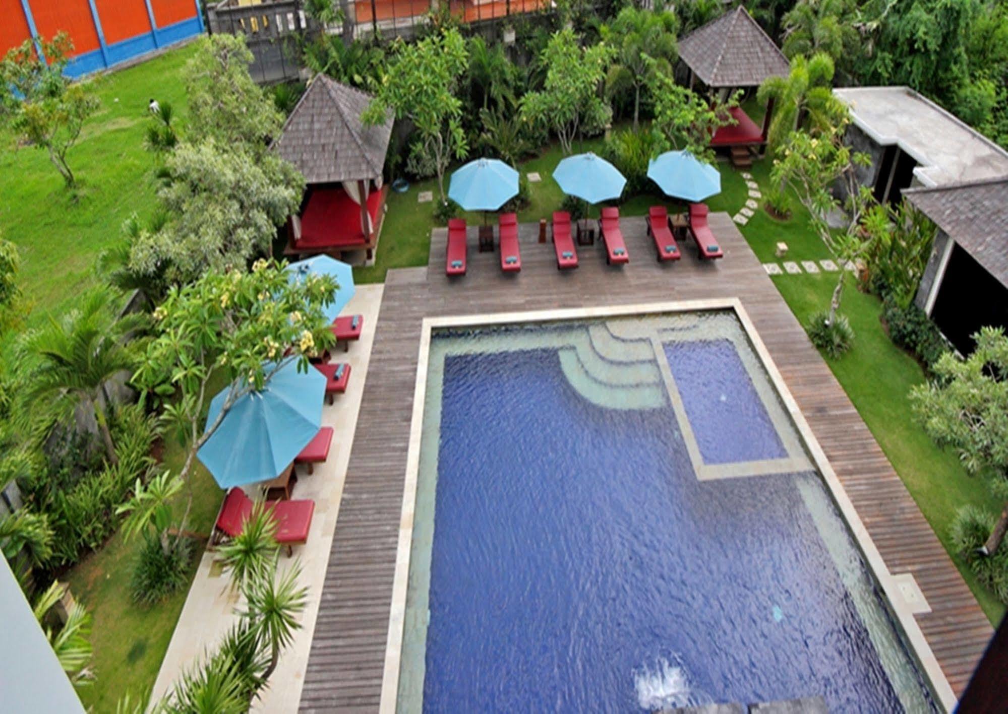 Capital O 2114 Grand Jimbaran Boutique Hotel Buitenkant foto