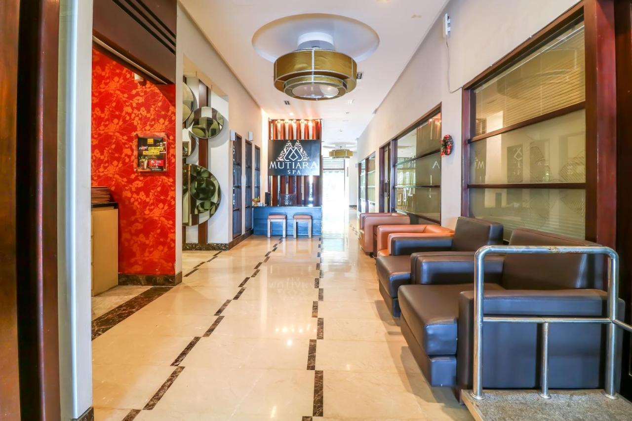Capital O 2114 Grand Jimbaran Boutique Hotel Buitenkant foto